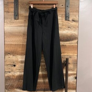 EUC - Kut from the Kloth - Wide-Leg Belted Ponte Pants - Black - Size 14